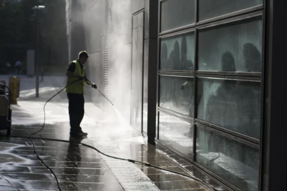 commercial-power-washing-hero-image